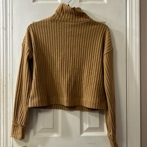 Versona Turtle neck, long sleeves, cropped top, XS, light brown top